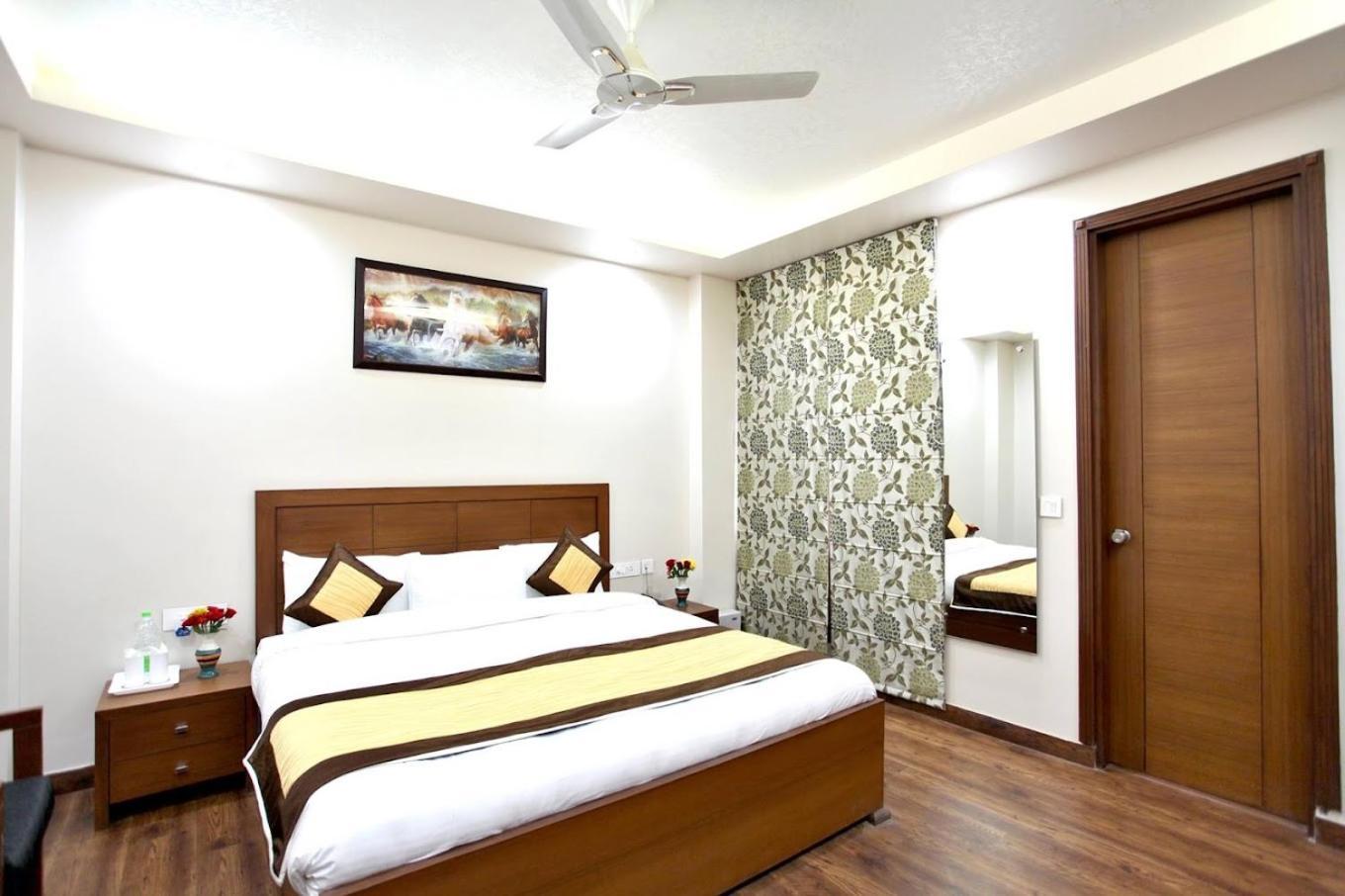 Hotel Hc Grand New Delhi Exterior photo