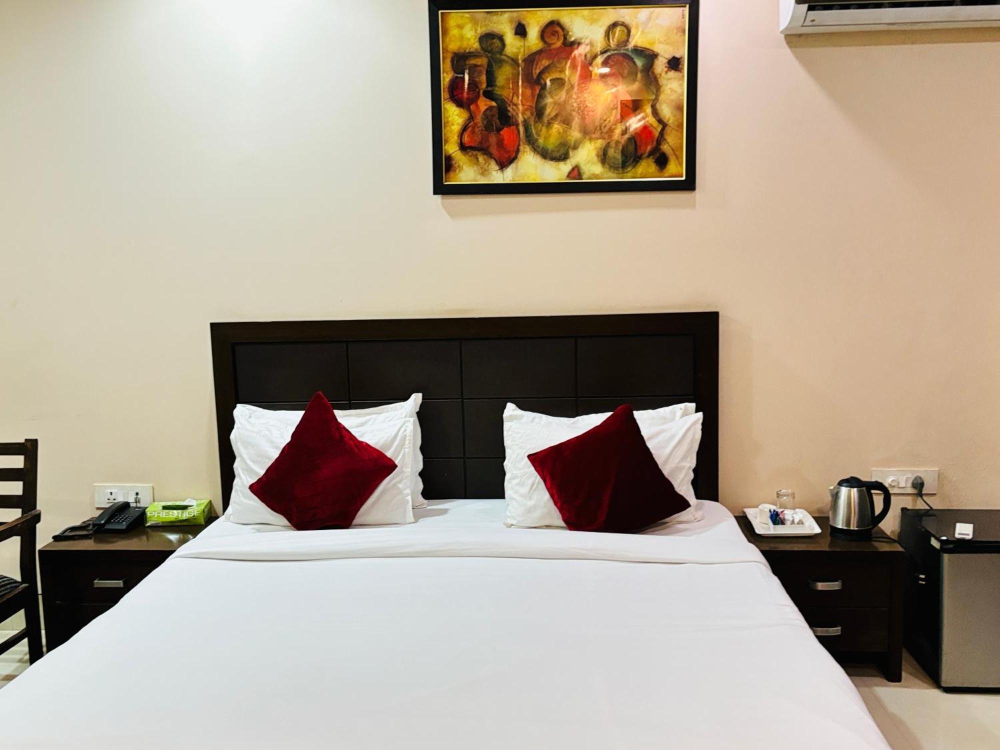 Hotel Hc Grand New Delhi Exterior photo